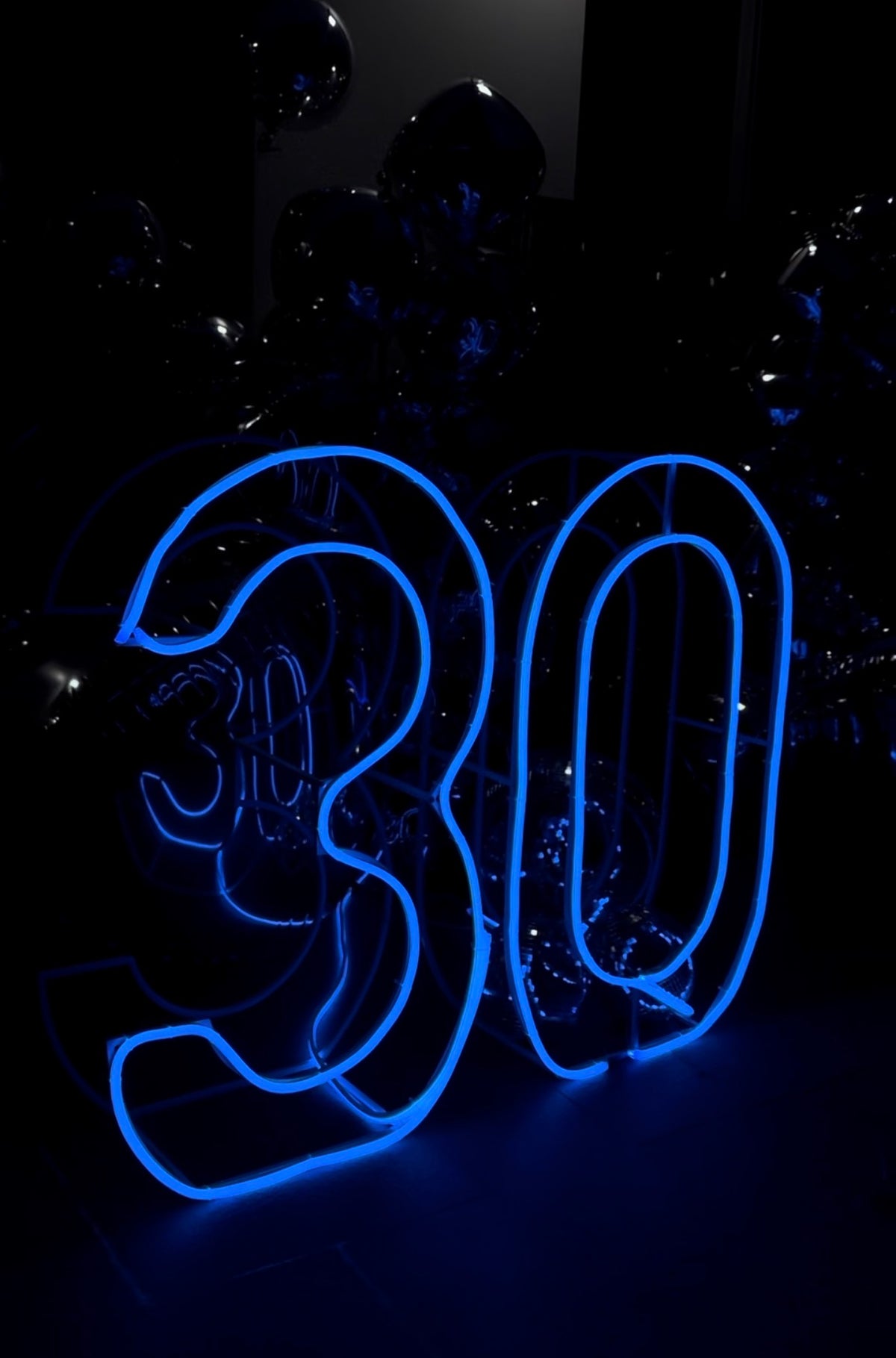 LED Number 30 Stand